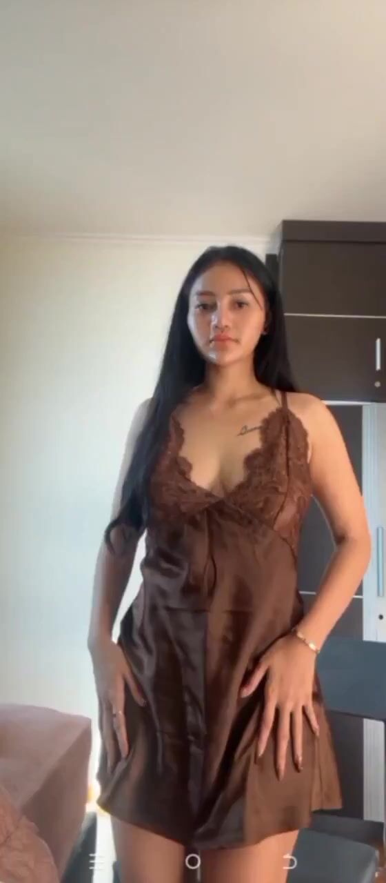 Gái xinh vú to lồn múp khoe hàng trên live phần 4
